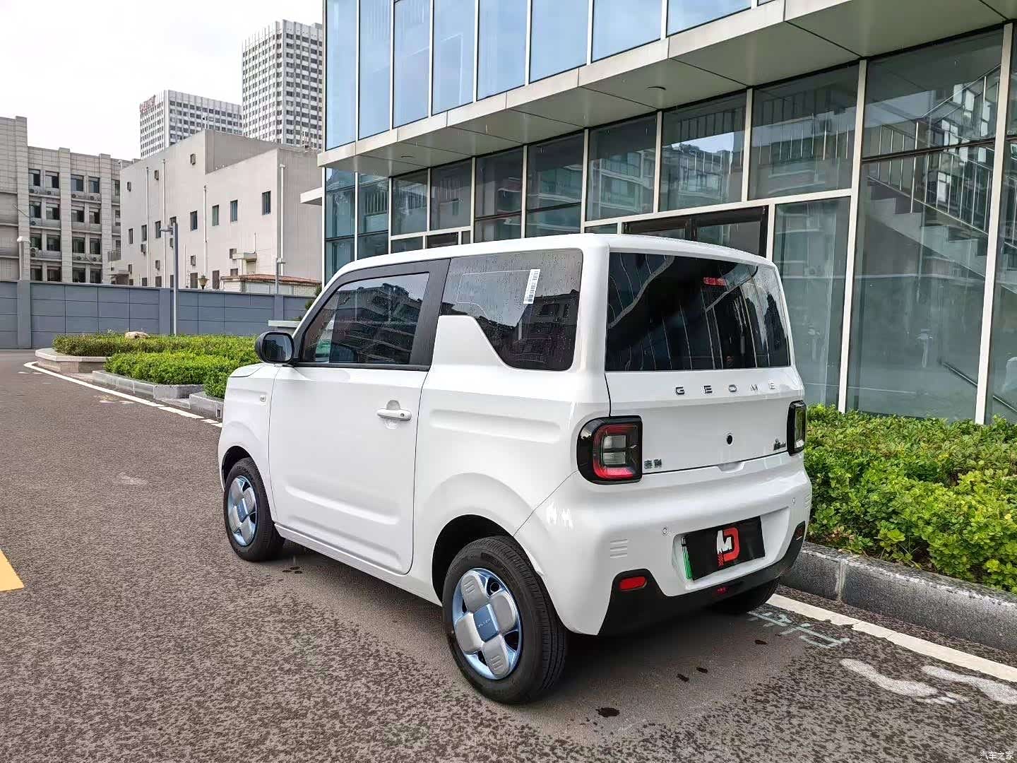 Geely Panda, 2025 7