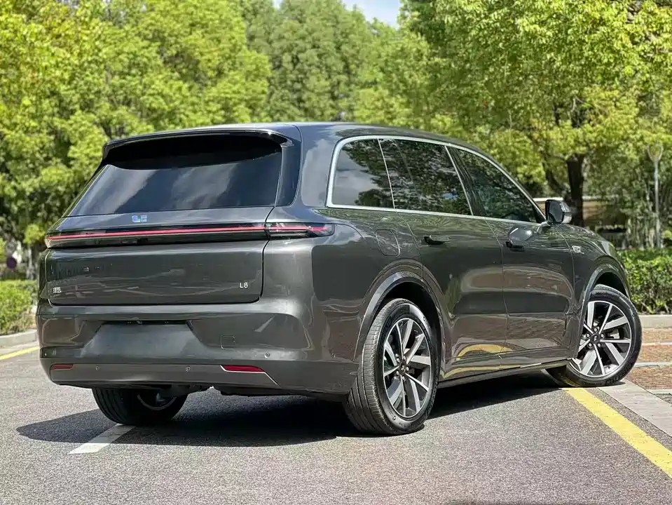 Li Auto Ideal L8