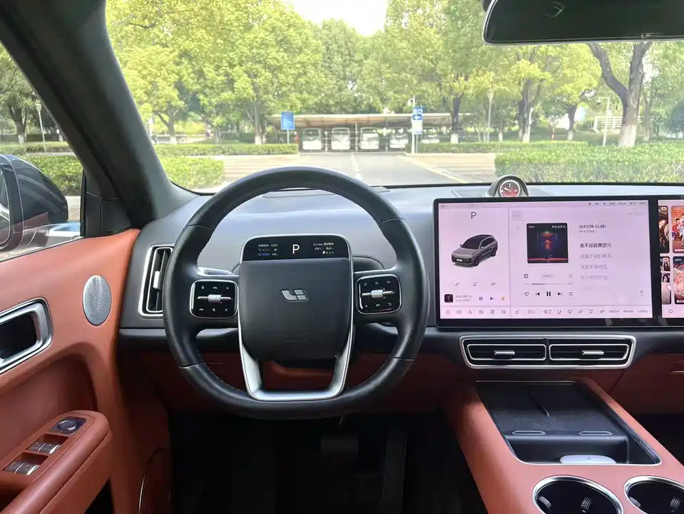 Li Auto Ideal L8