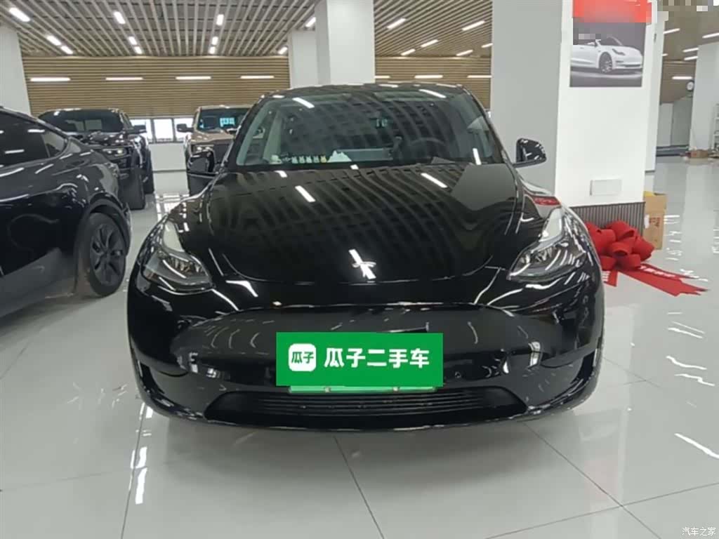 Tesla Model Y, 2023 3