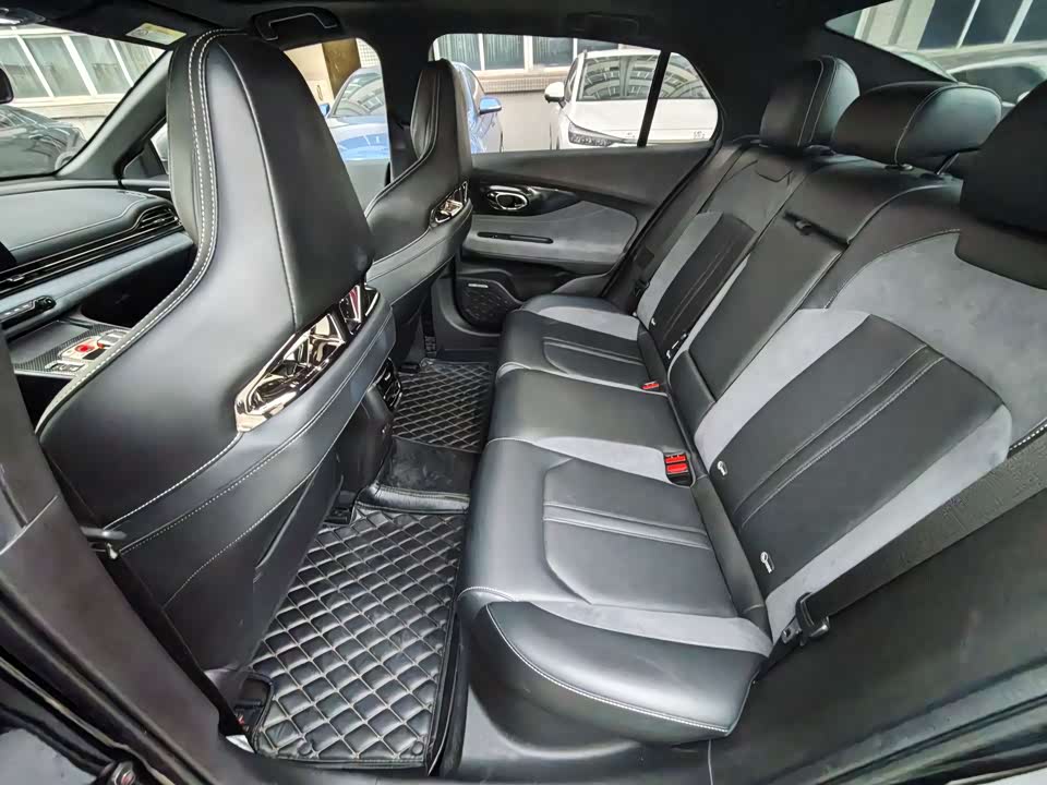 Trumpchi Shadow Leopard