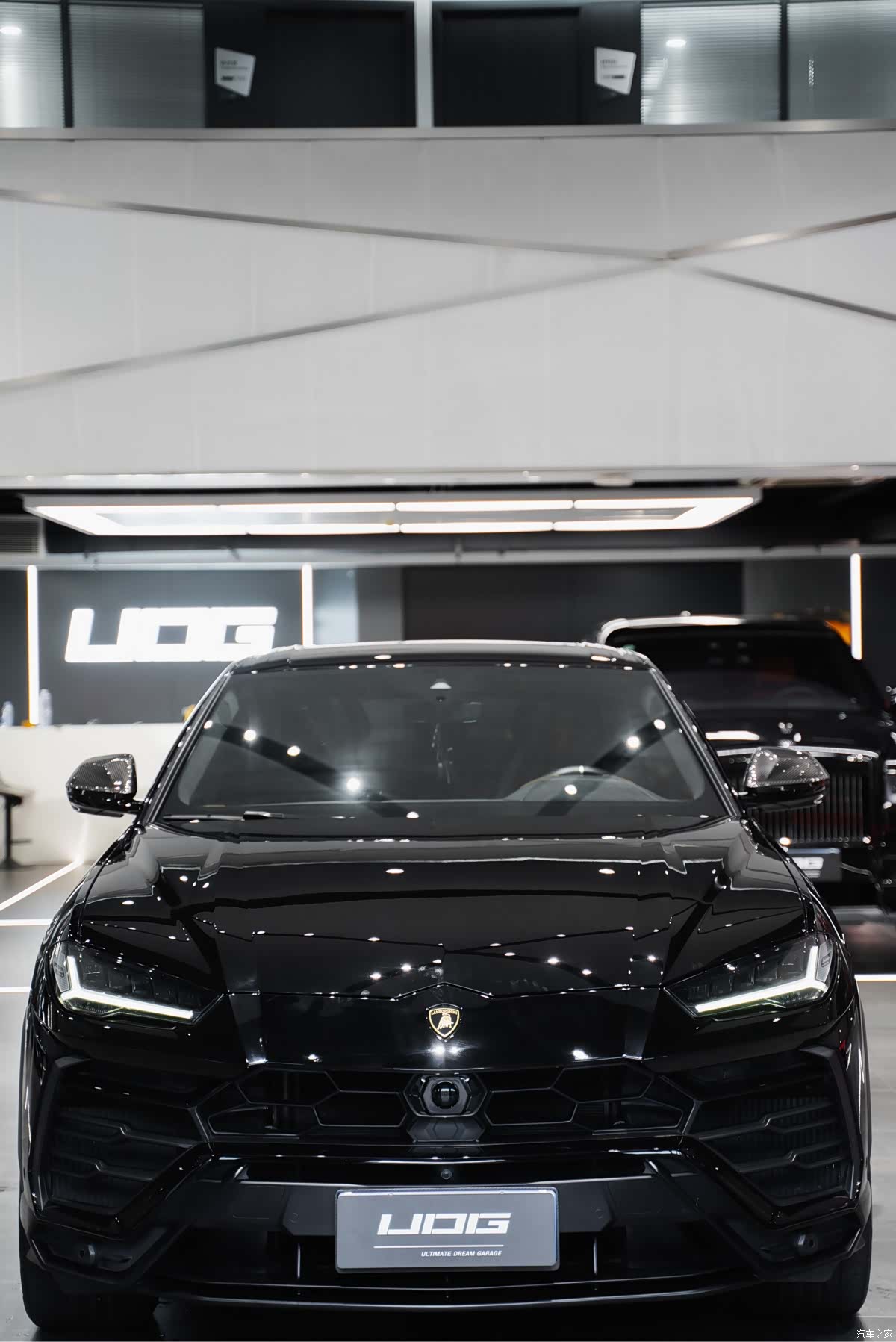 Lamborghini Urus, 2022 4
