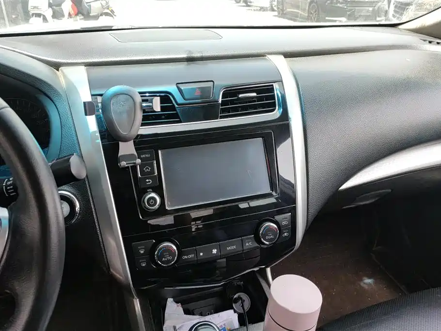 Nissan Teana Nissan Teana