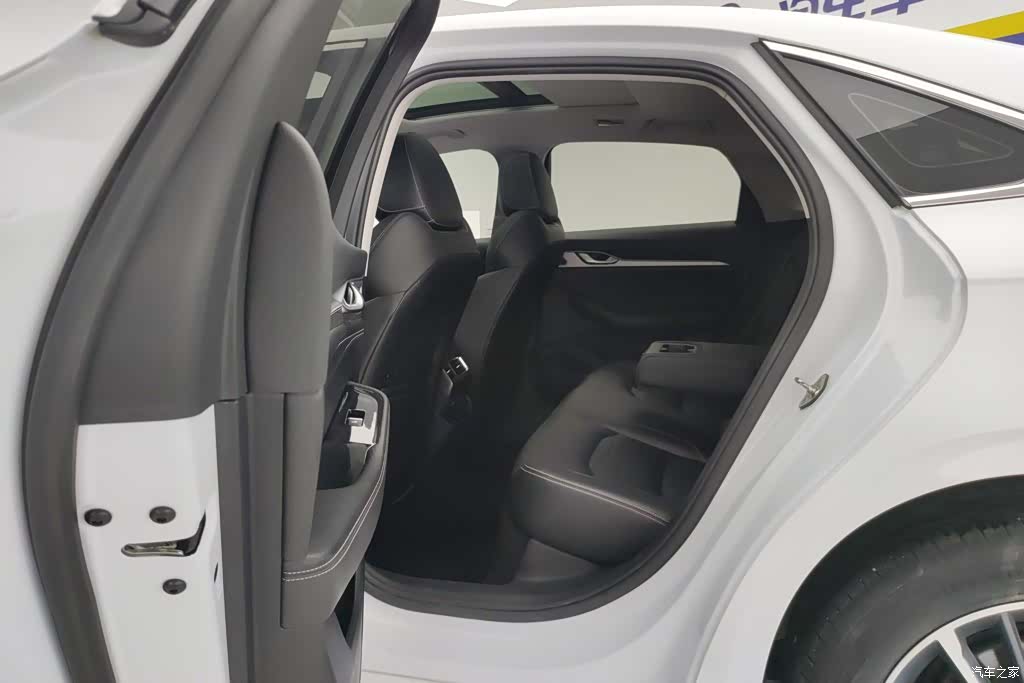 Geely Preface, 2021 11