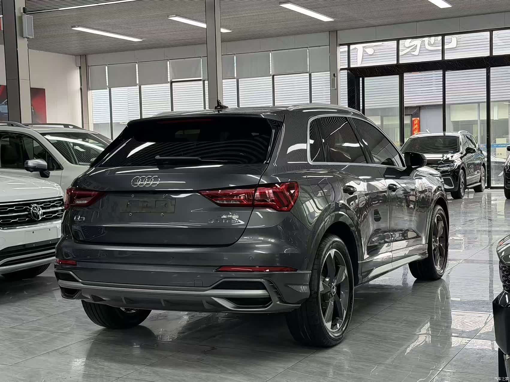 Audi Q3, 2022 12