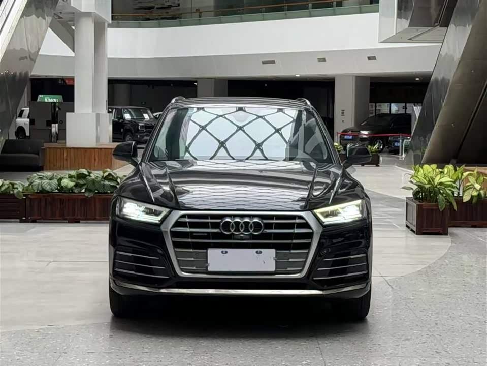 Audi Q5L Audi Q5L