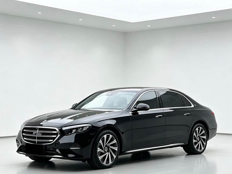Mercedes-Benz E-Class 2024, фото 1