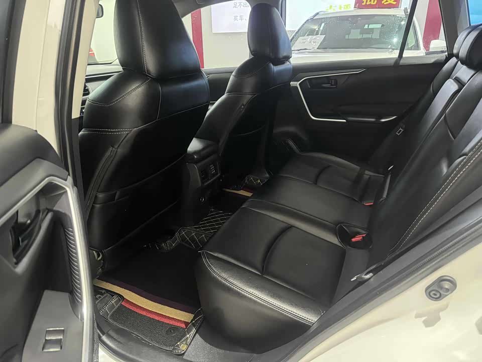 Toyota RAV4 Rongfang