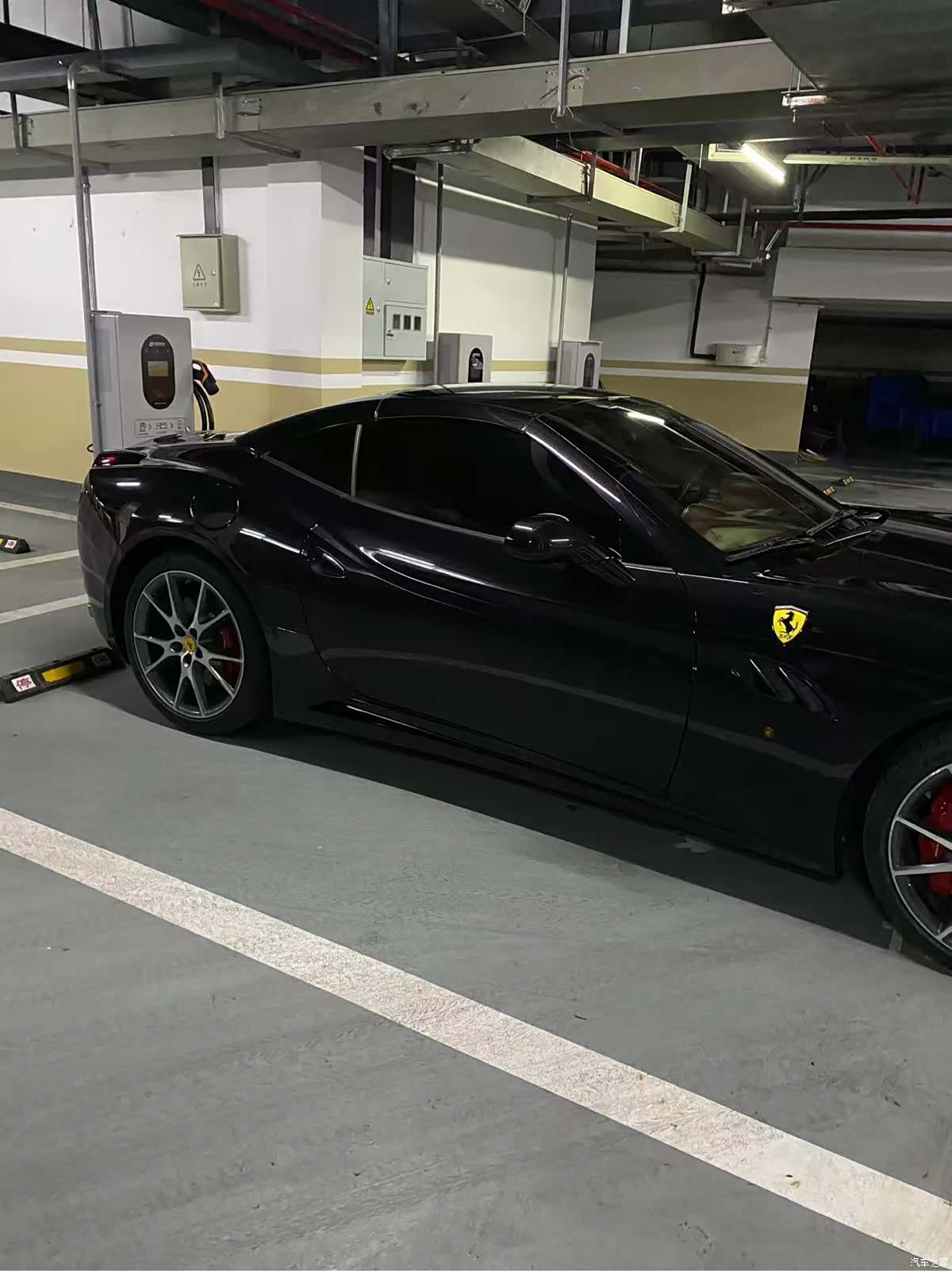 Ferrari California, 2012 6