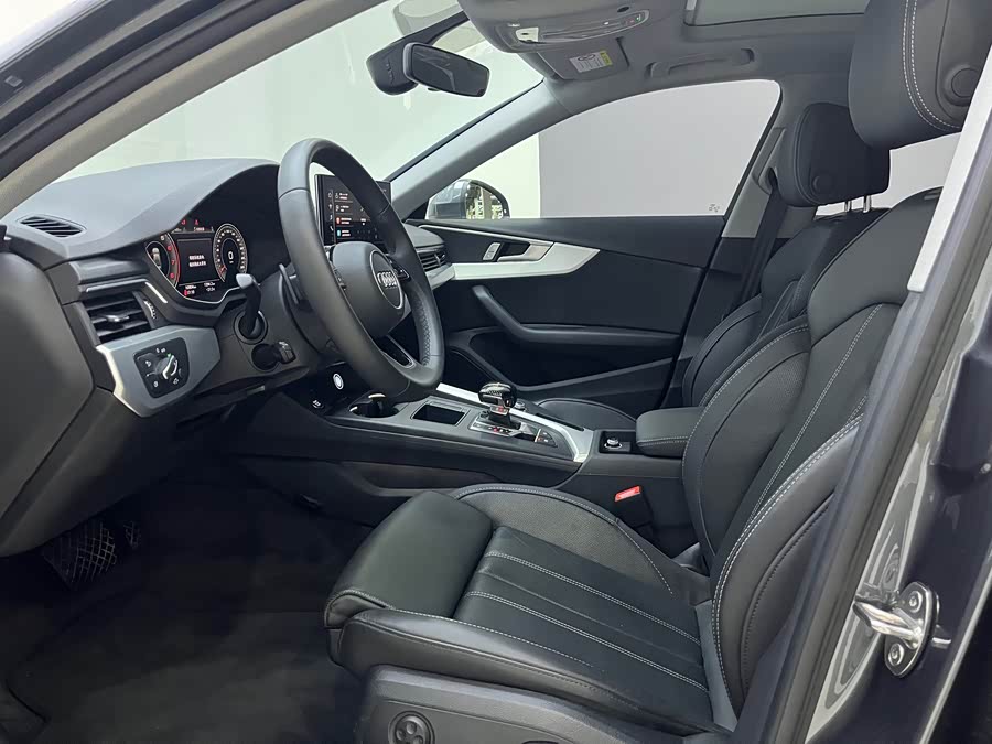Audi A4L 2024, фото 12