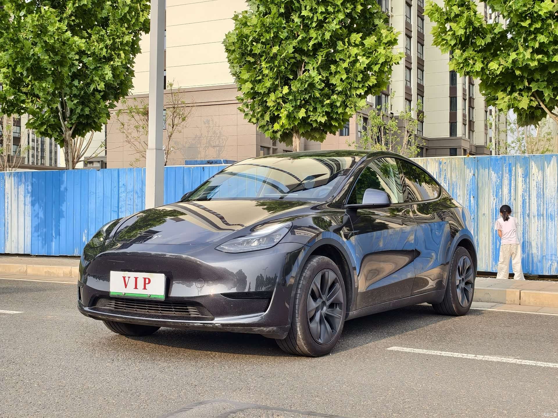 Tesla Model Y, 2025 1