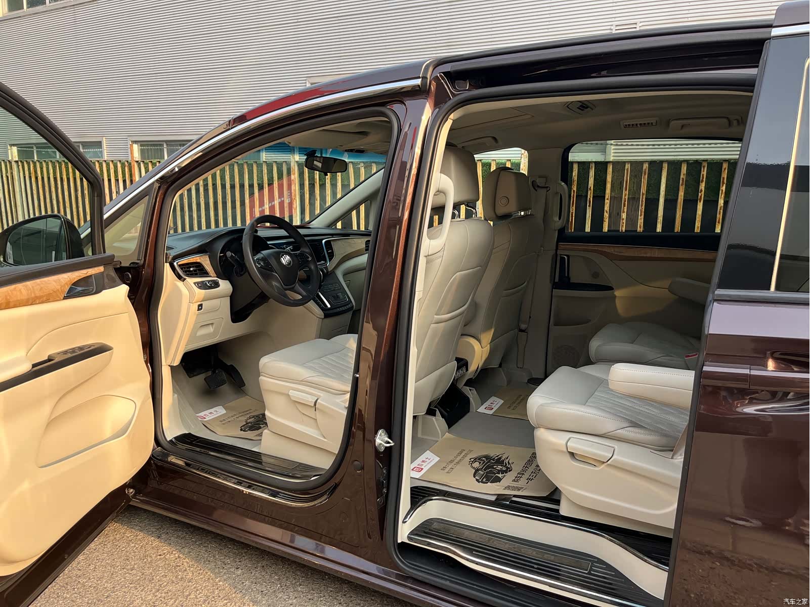 Buick GL8, 2018 8