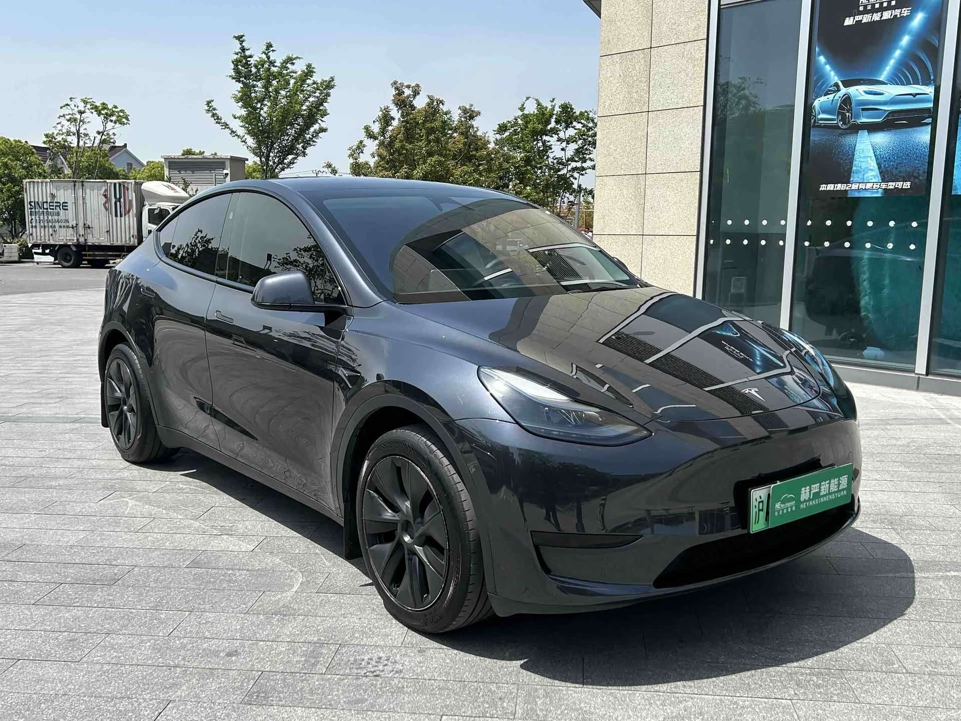 Tesla Model Y, 2024 3