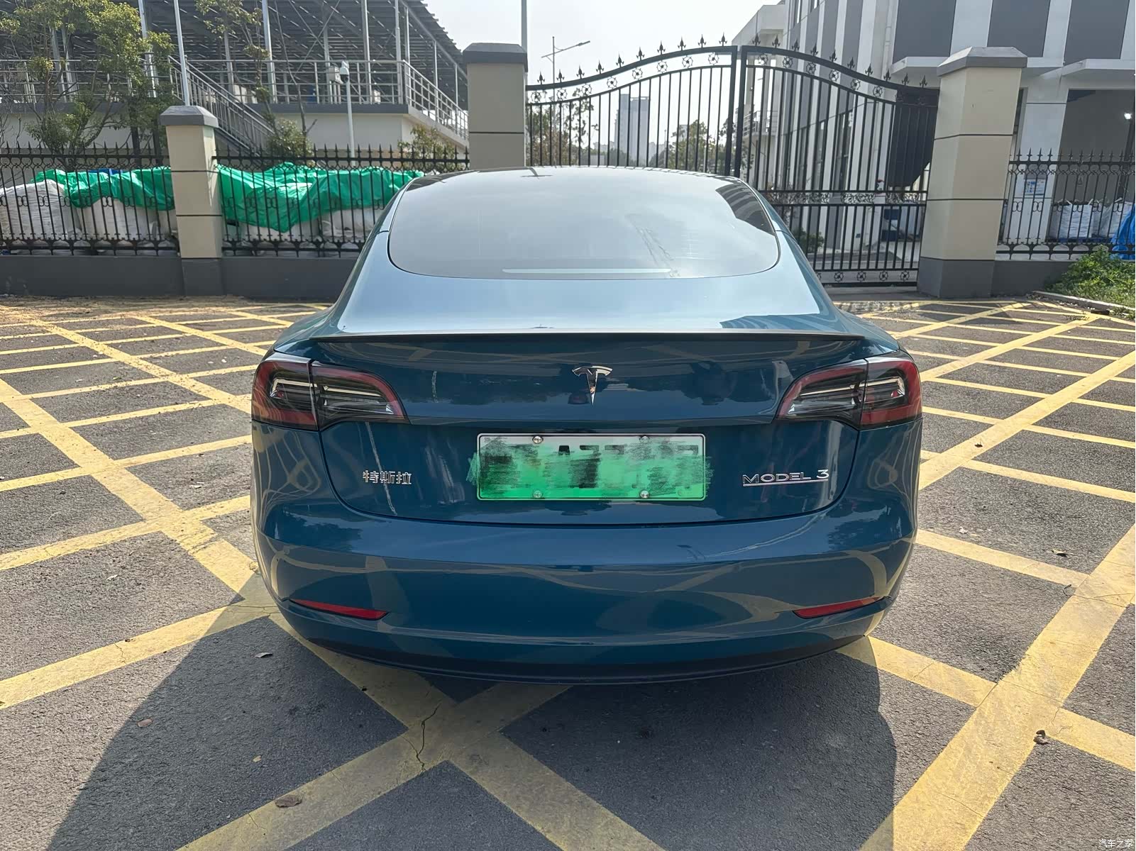Tesla Model 3, 2022 4