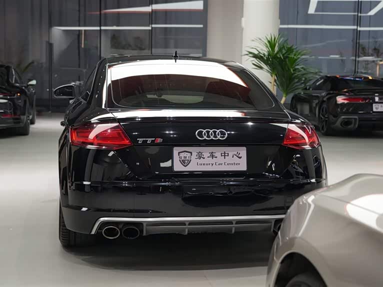 Audi TTS