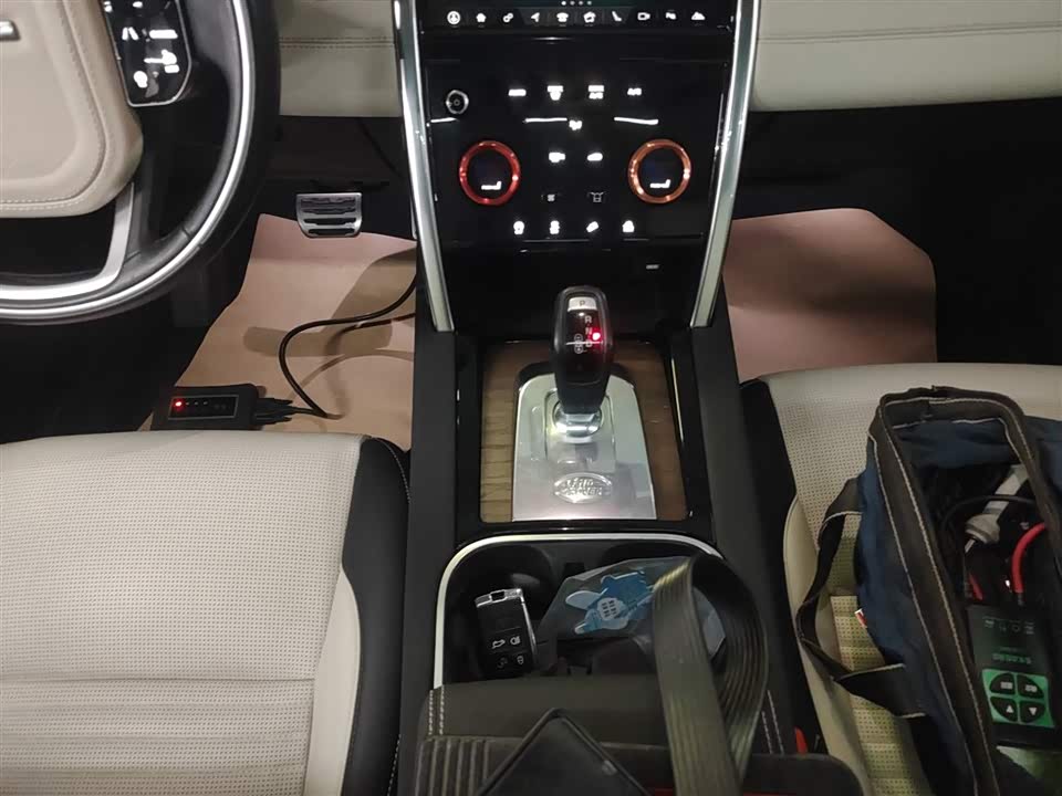 Land Rover Discover sports