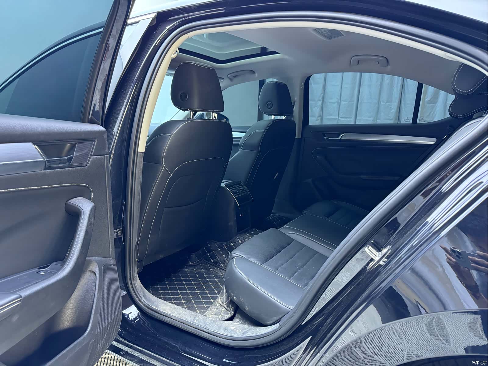 Skoda Superb, 2023 9