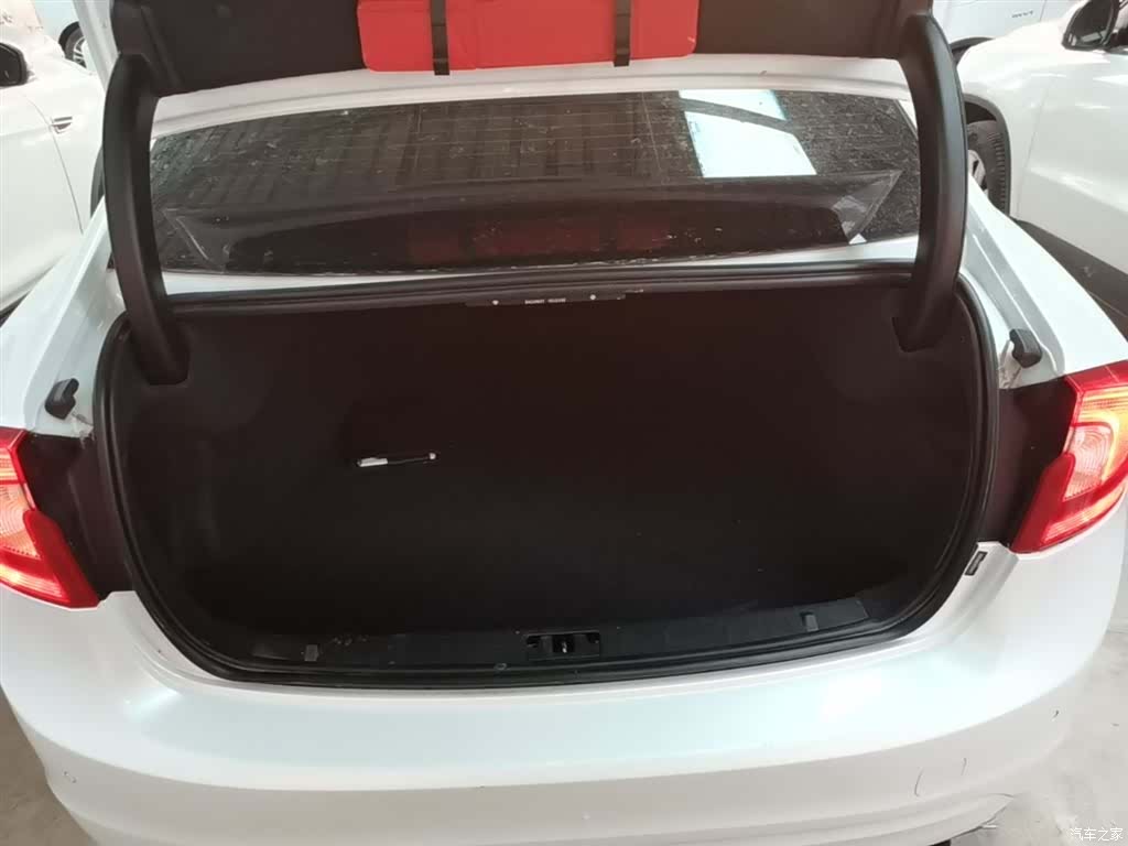 Volvo S60, 2017 19
