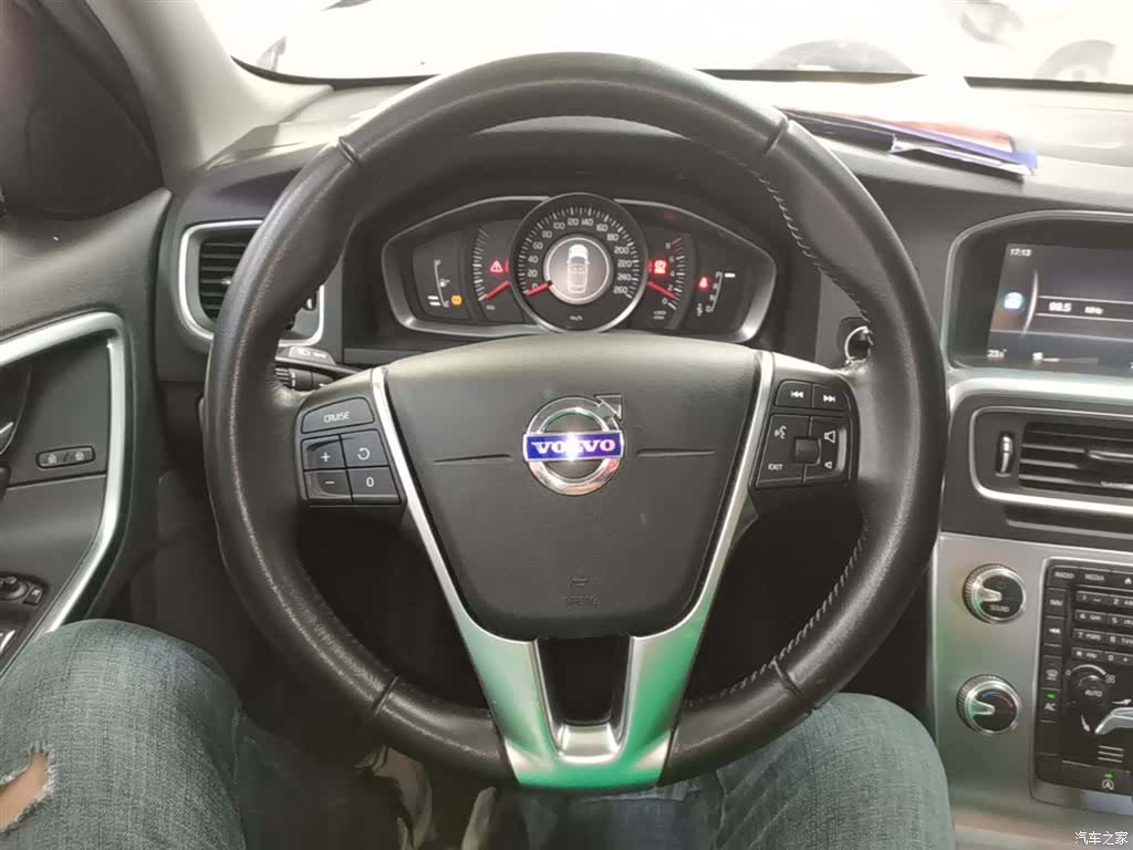 Volvo S60, 2017 11