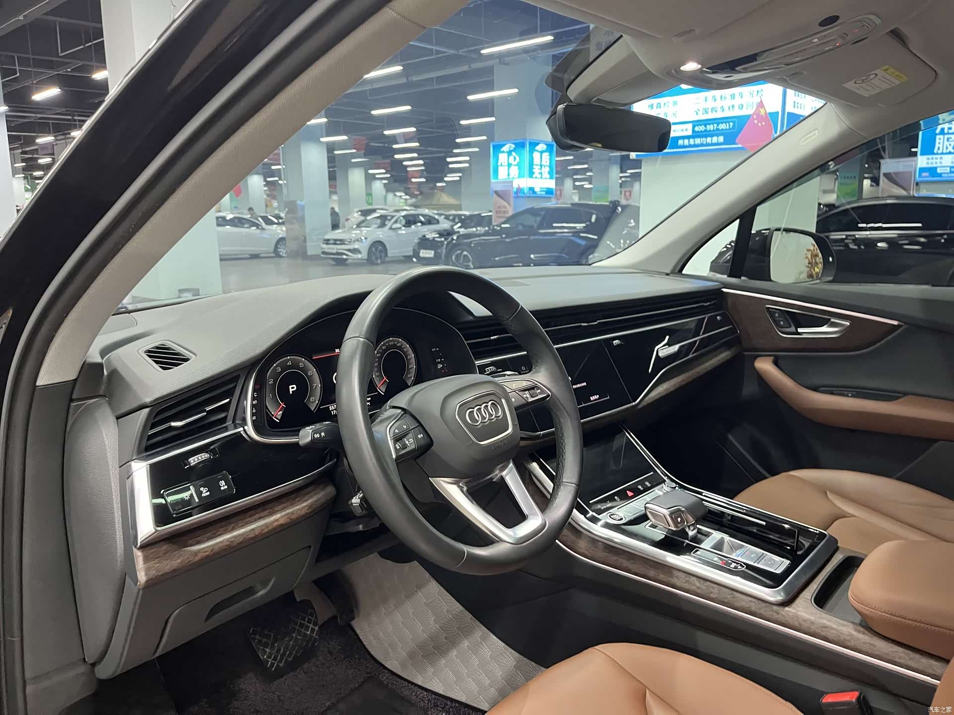 Audi Q7, 2021 все фото