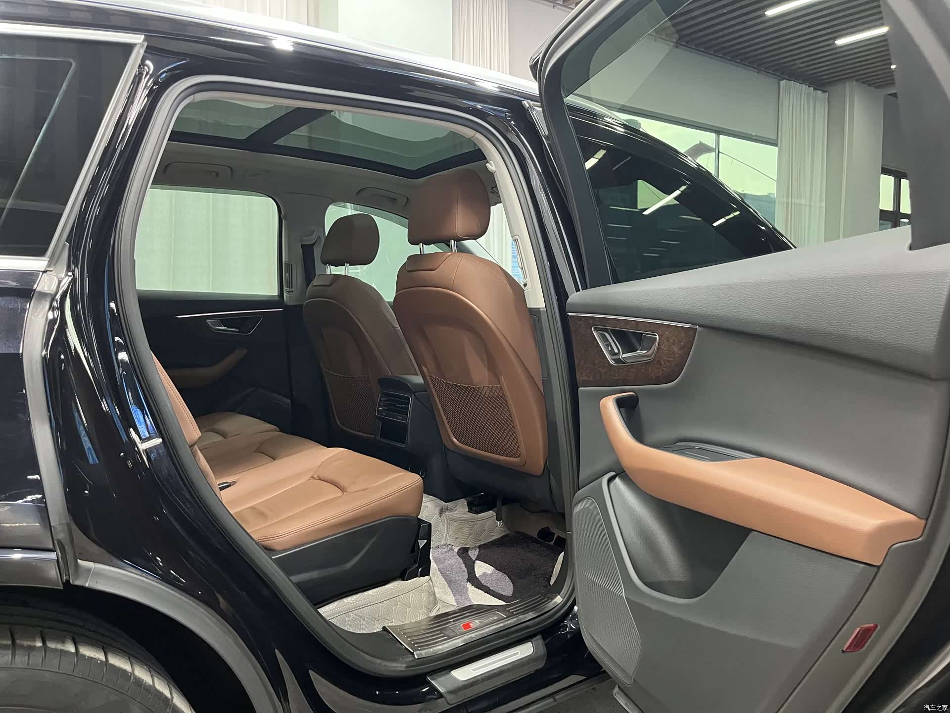 Audi Q7, 2021 10