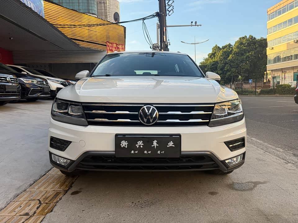 Volkswagen Tiguan L