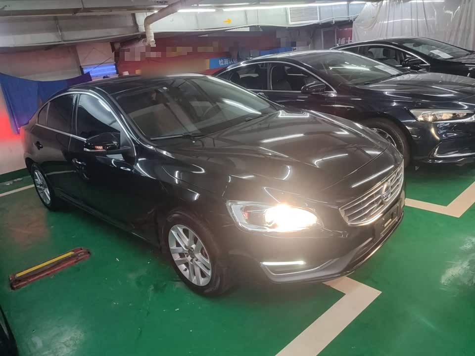 Volvo S60