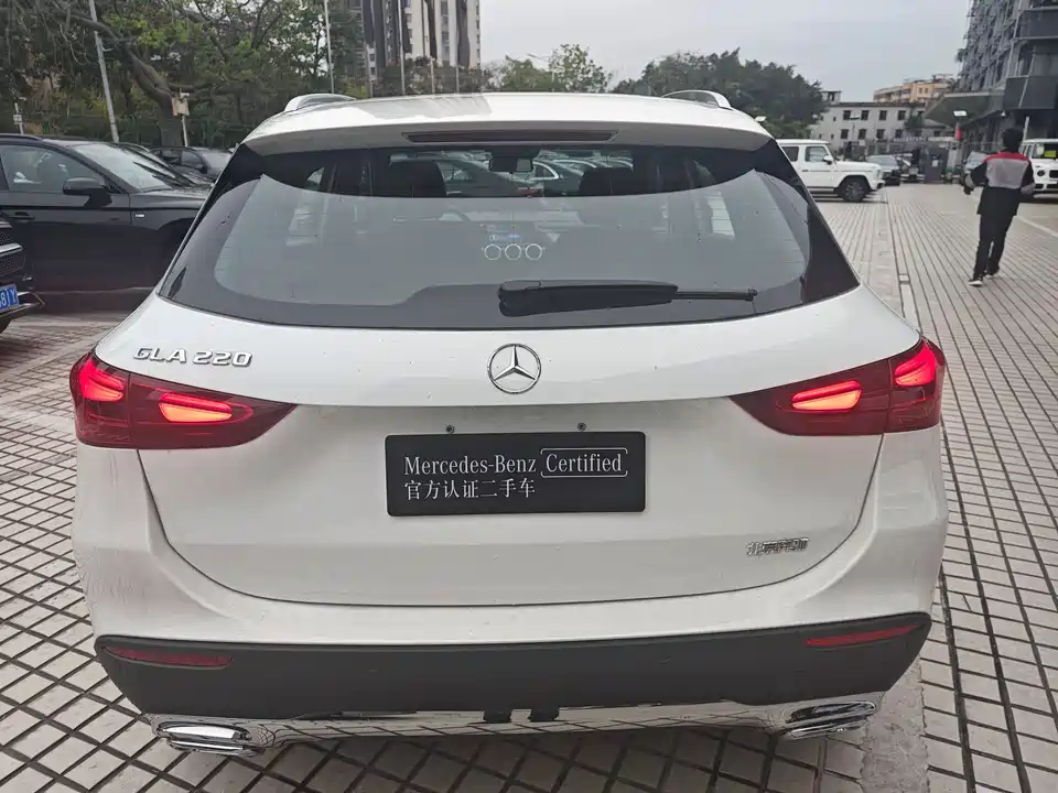 Mercedes-Benz GLA