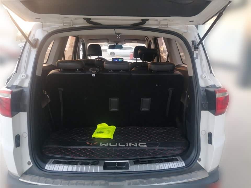 Wuling Wuling Hongguang S3