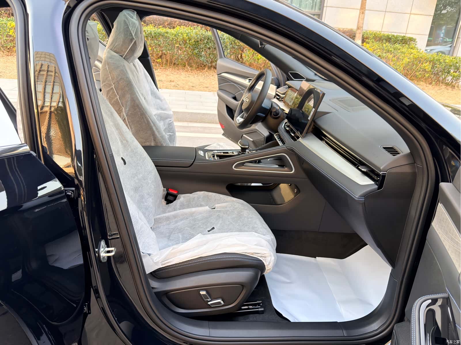 Geely Preface, 2026 10