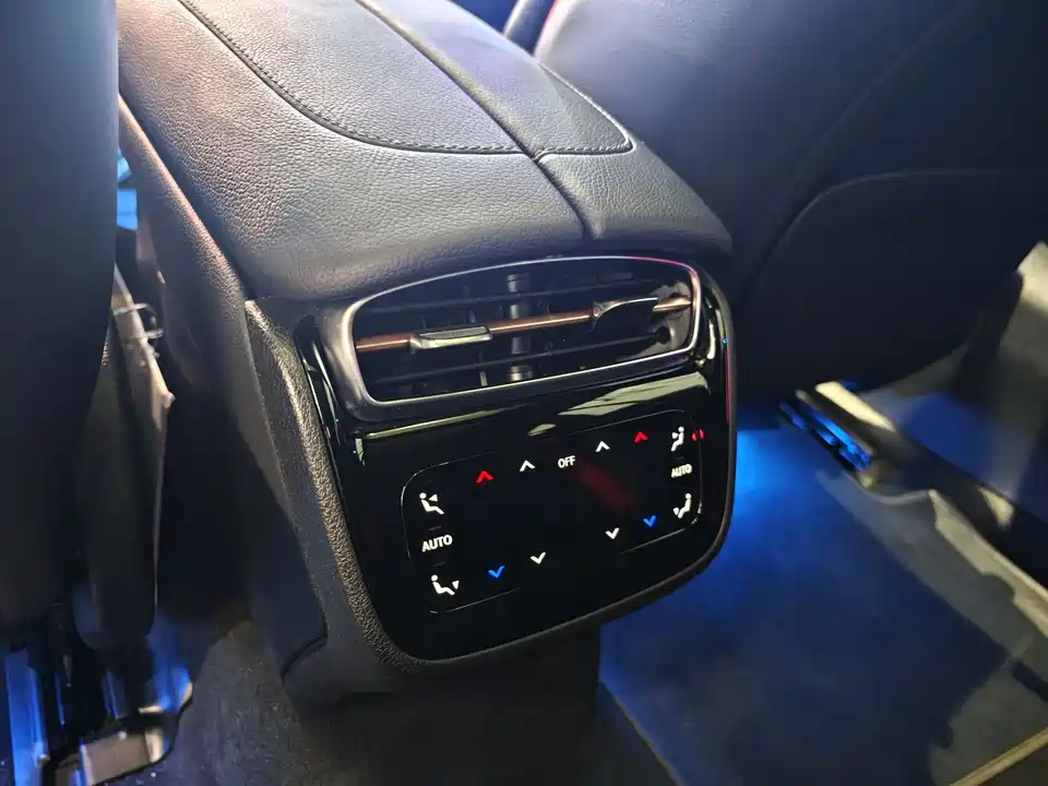 Mercedes-Benz EQE AMG