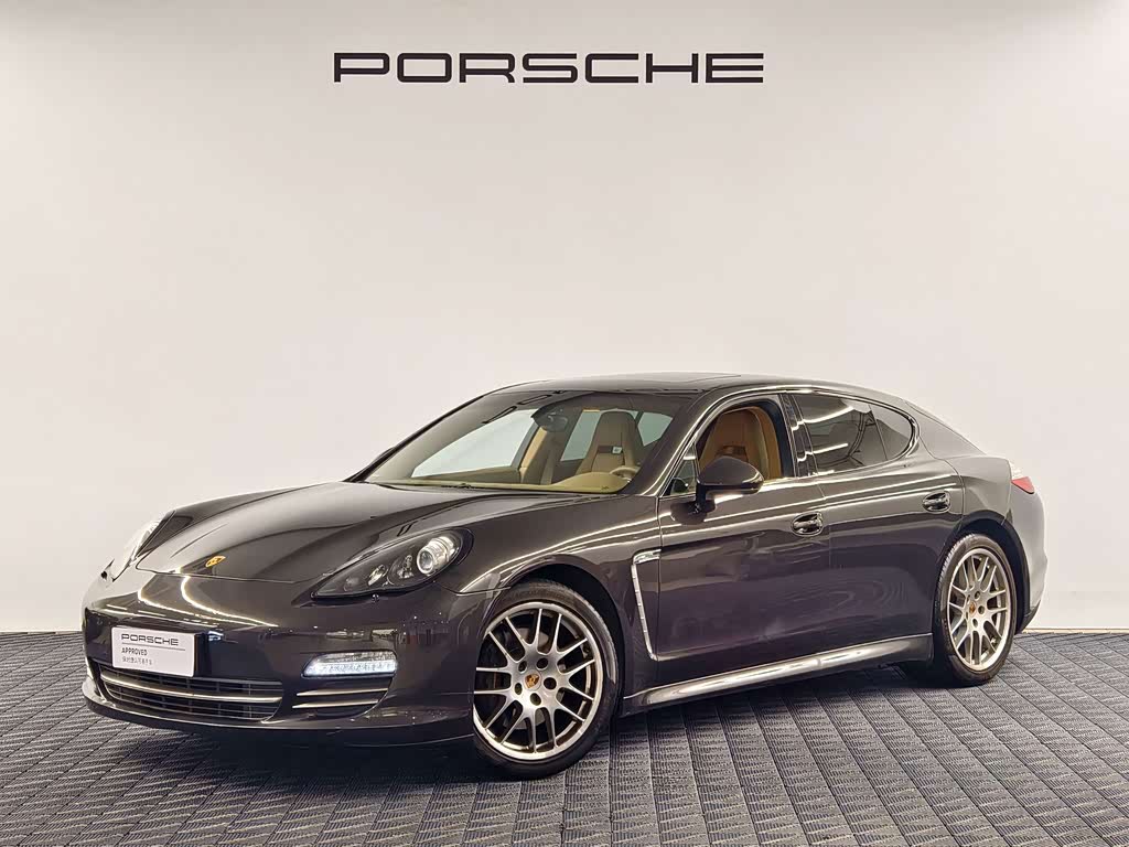 Porsche Panamera 2013 Panamera 4 Platinum Edition 3.6L