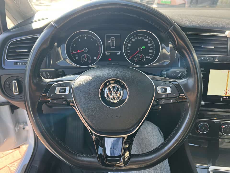 Volkswagen golf