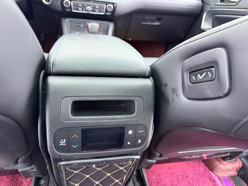 Jeep Grand Commander