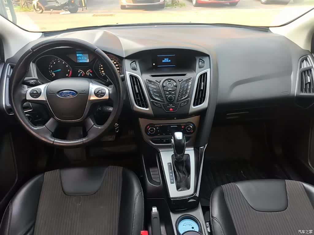 Ford Focus, 2014 6