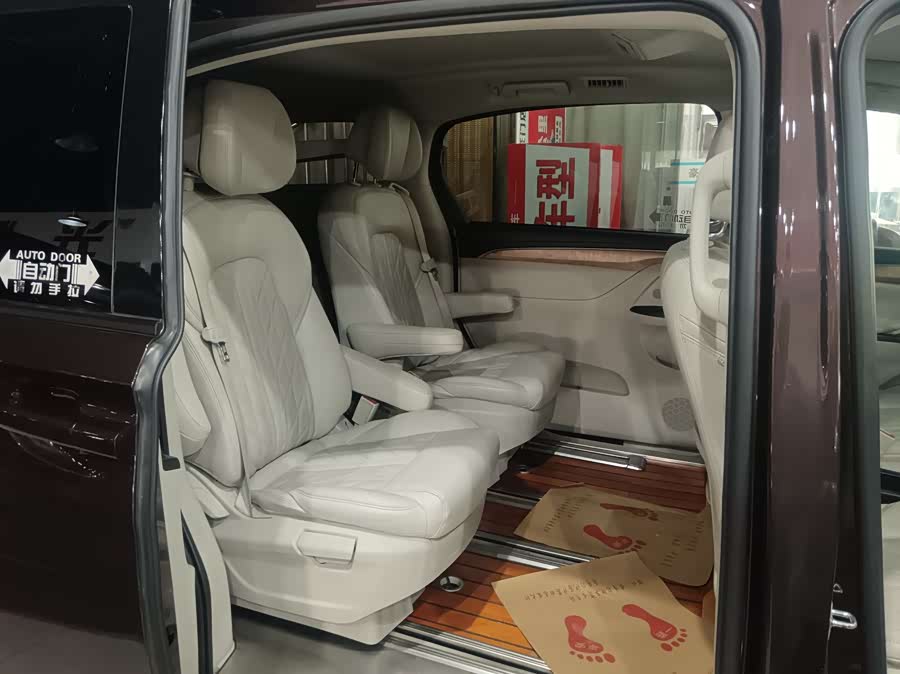 Buick GL8 2019, фото 6