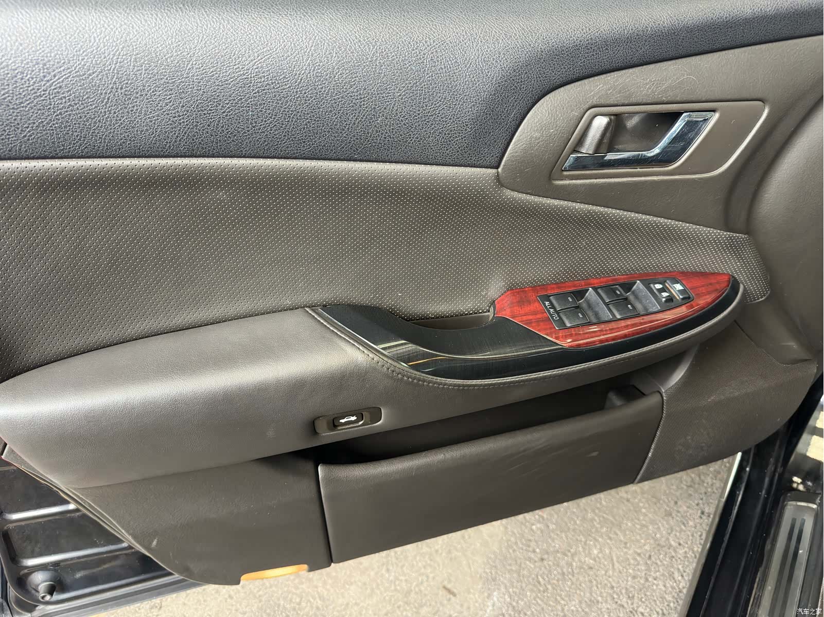 Toyota Crown, 2012 14