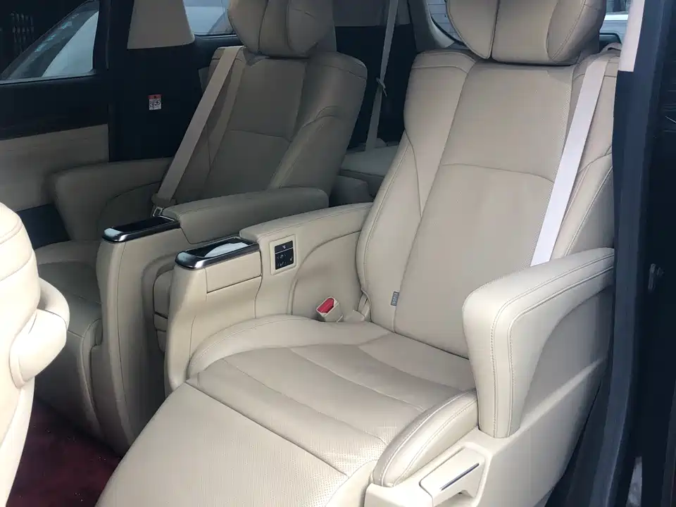 Toyota Elfa Toyota Elfa