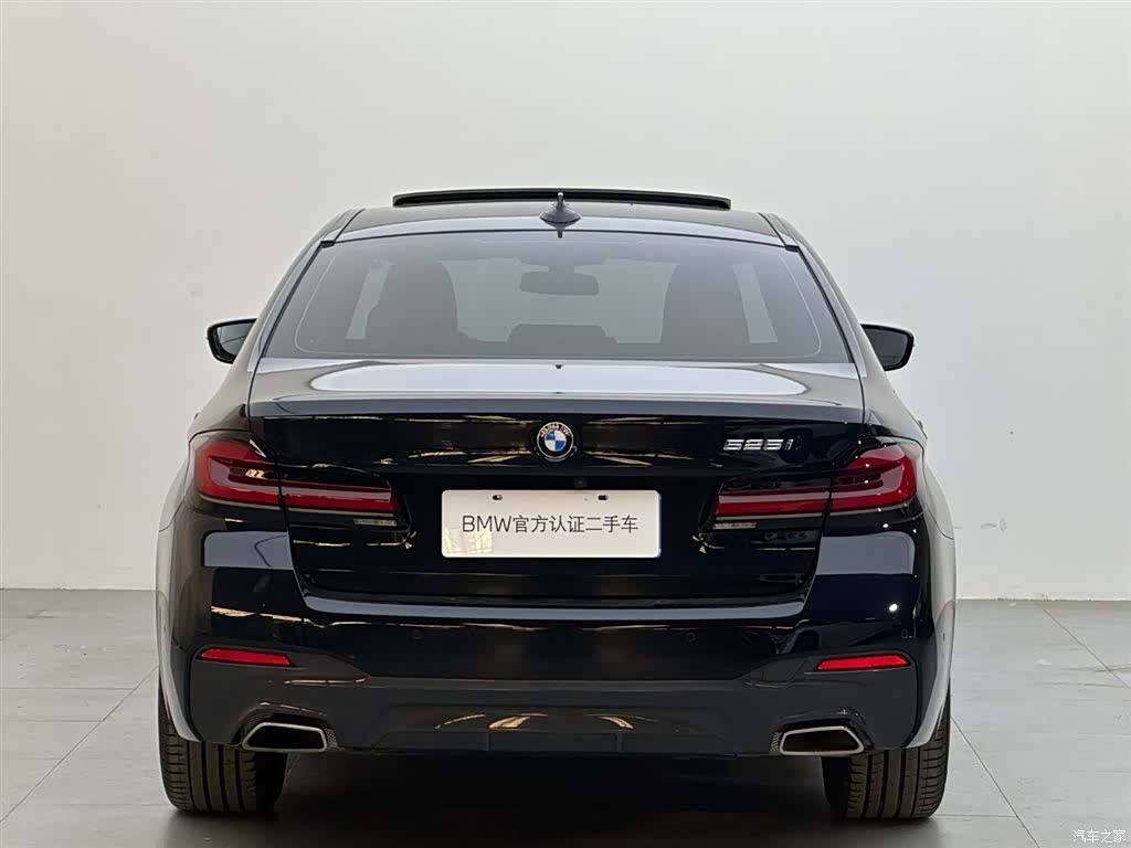 BMW 5 Series, 2023 все фото