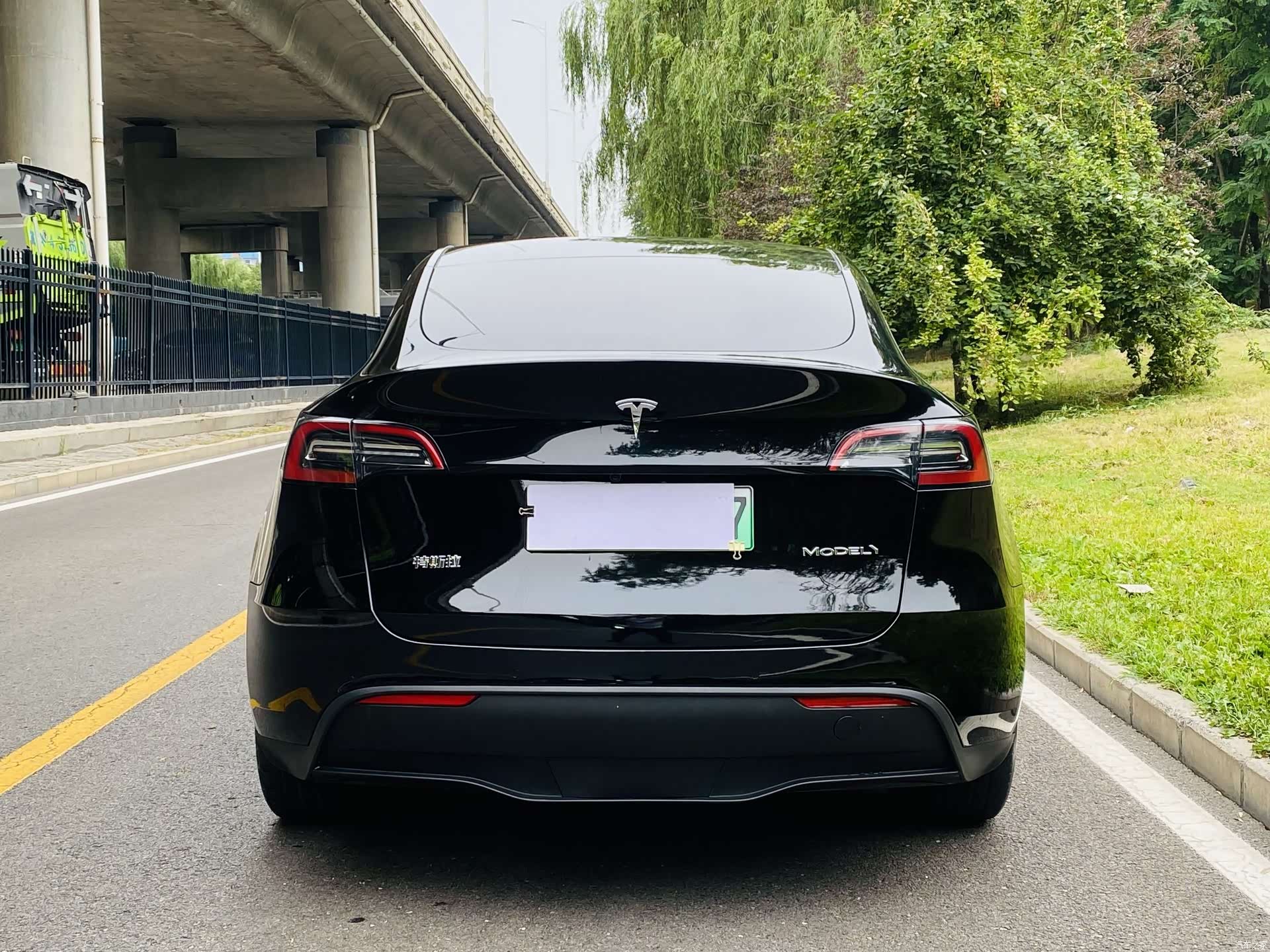 Tesla Model Y, 2024 14
