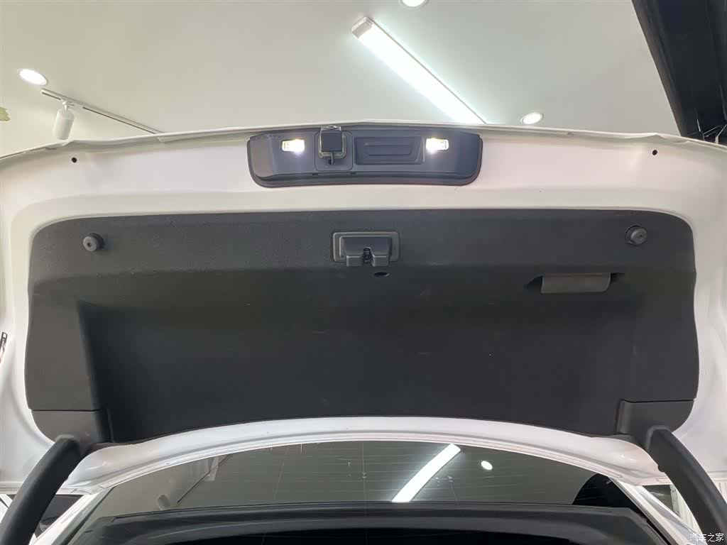 Cadillac CT4, 2021 19