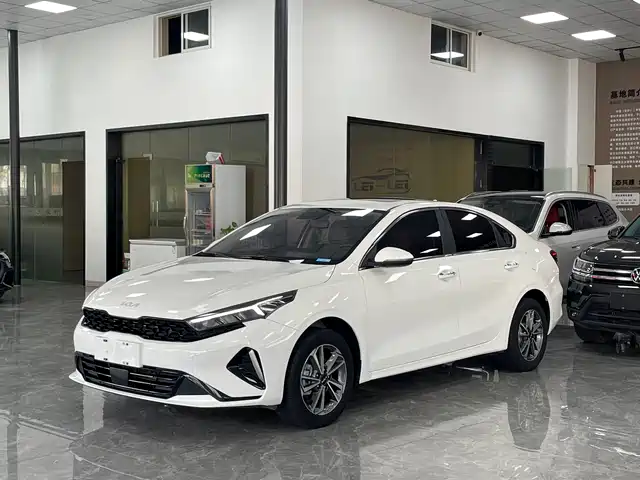 Kia K3 2022 — купить из Китая под заказ