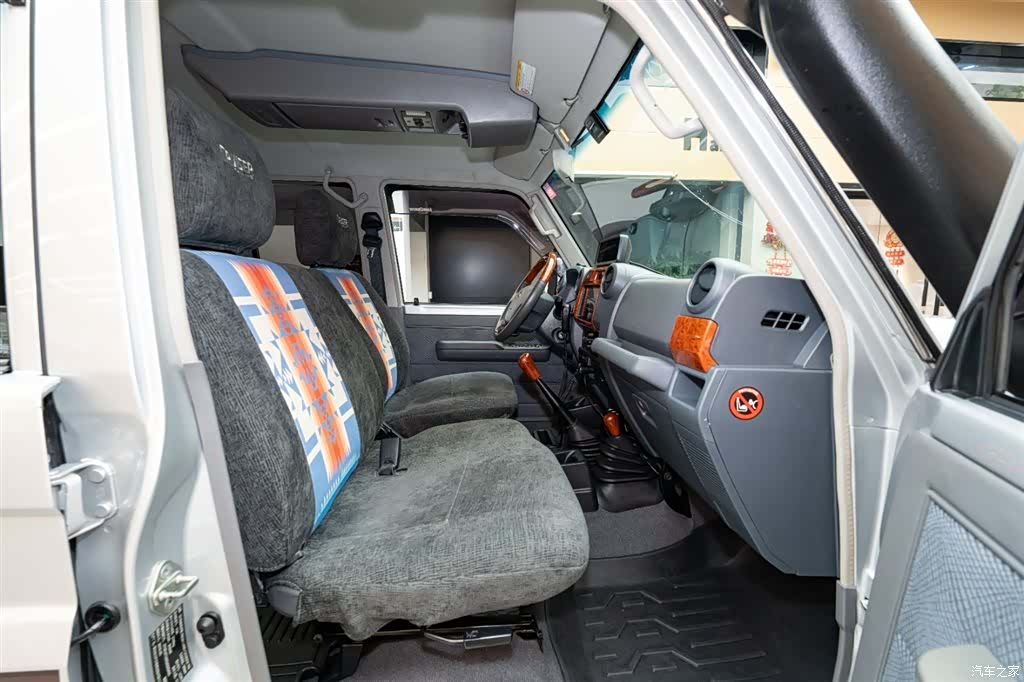 Toyota Land Cruiser, 2017 8