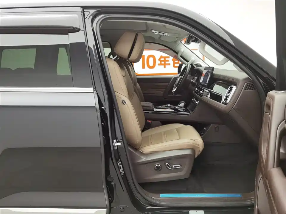 Beijing BJ60