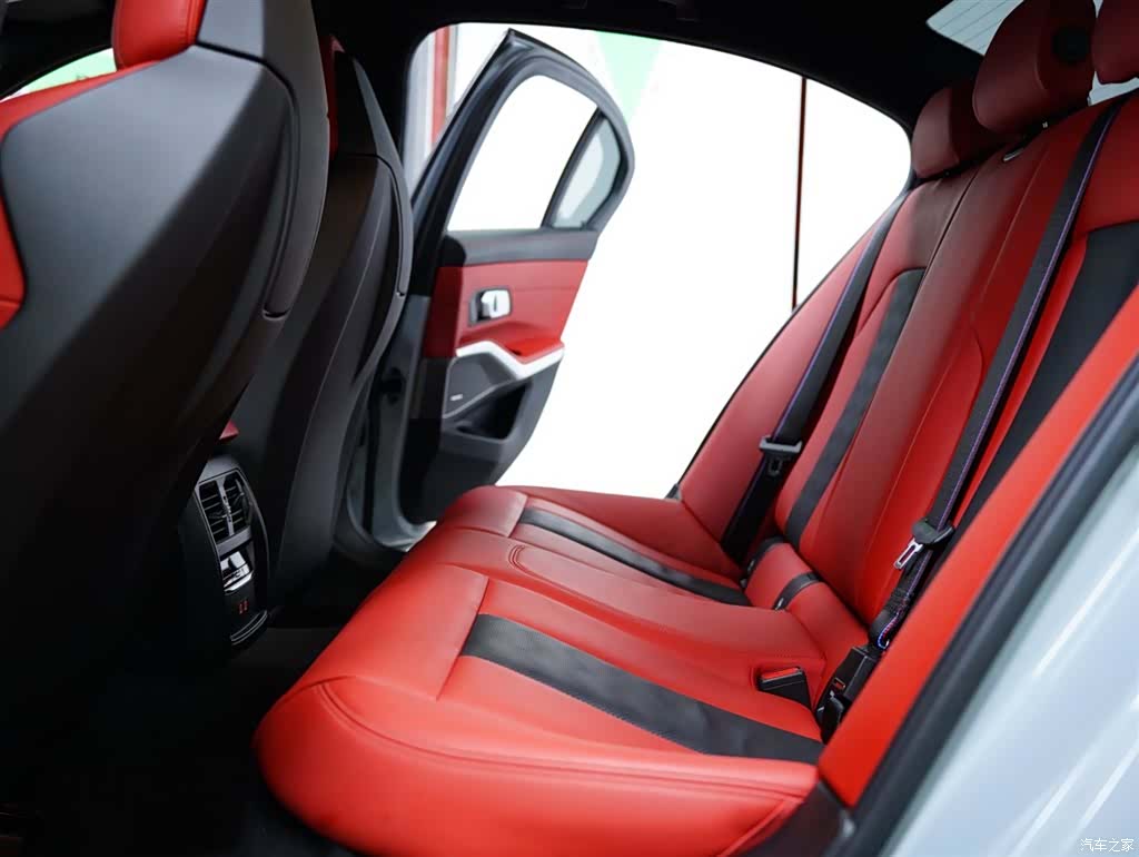 BMW M3, 2024 39