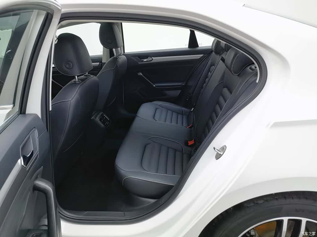 Volkswagen Lamando, 2021 15