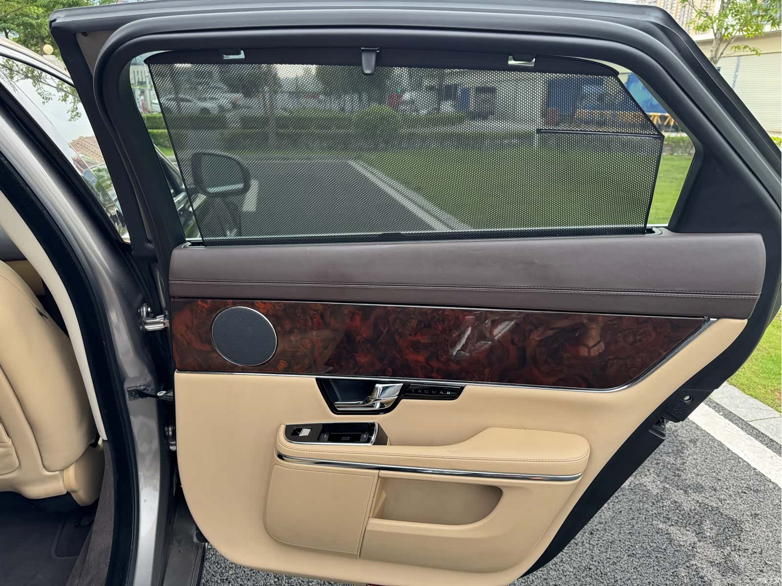 Jaguar XJ, 2012 36