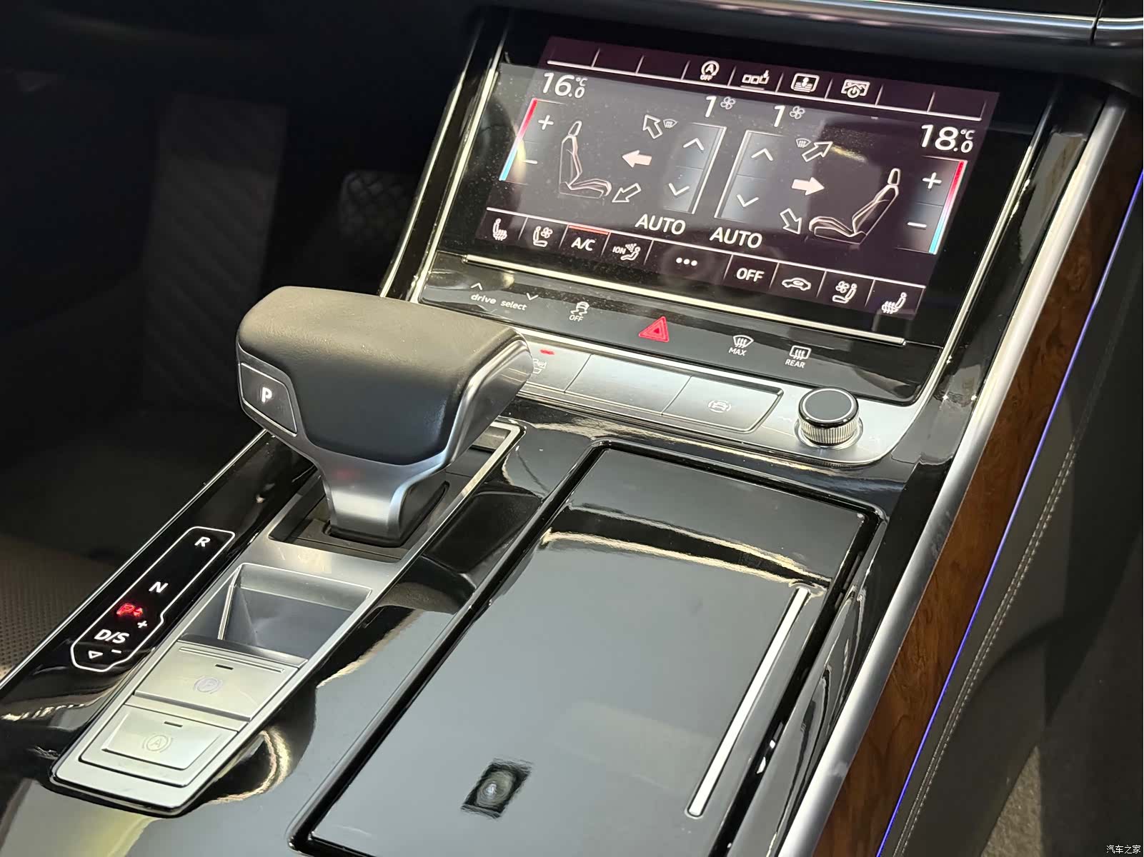 Audi A8L, 2019 9