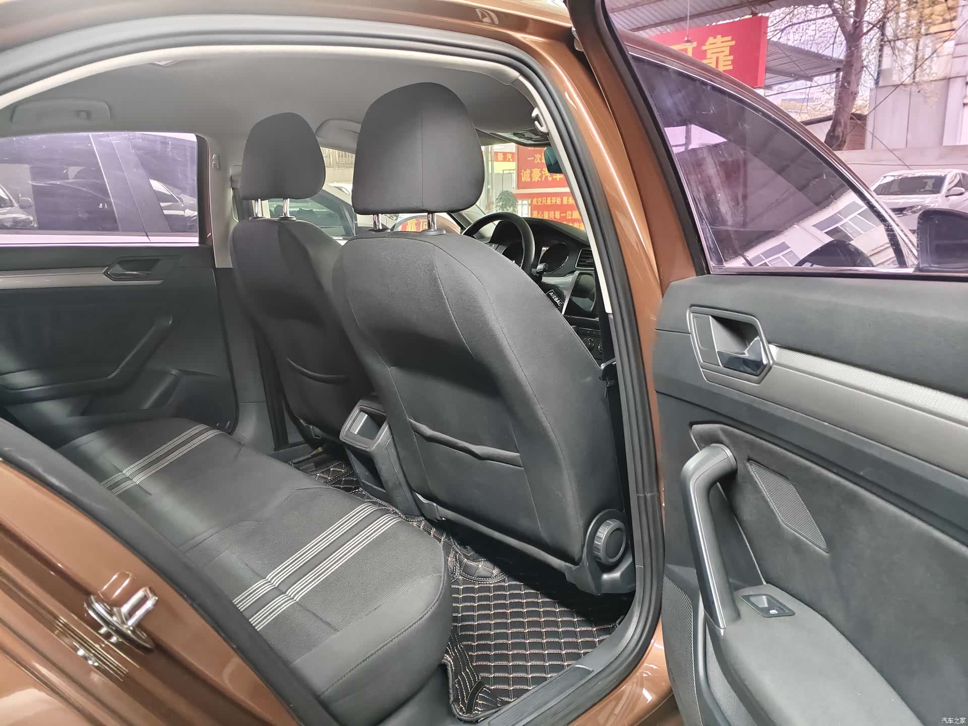 Volkswagen Lamando, 2017 8