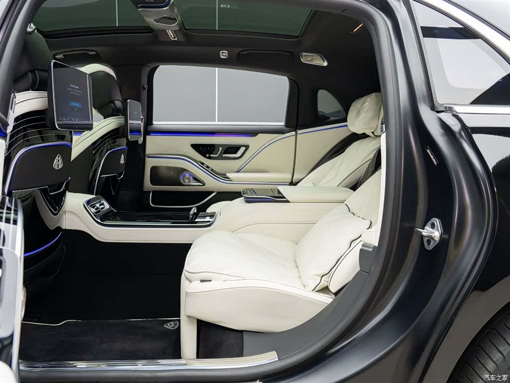 Maybach S-Class, 2024 13